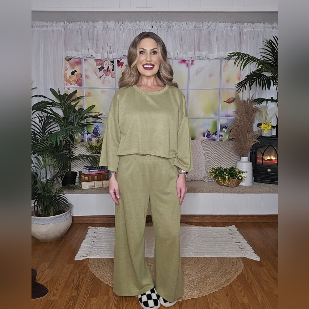 Kiwi Loungewear Set
